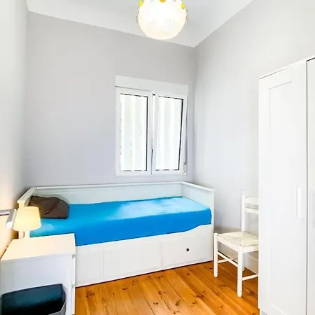 Hu2i - In&out Sete Rios Apartament Lizbona