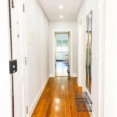 Apartment Hu2i - In&out Sete Rios Lisbon